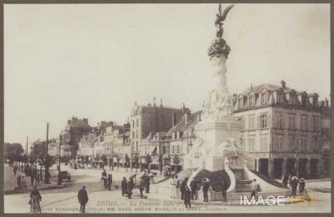 Fontaine Subé et place Drouet-d'Erlon (Reims)